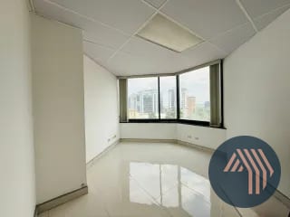 Alquiler de Oficina Tabicada 185MT2 - Murano Center, Zona 10 — Oficina en Alquiler en Murano Center, Zona 10, Guatemala, Ciudad — miniatura 10 de 11