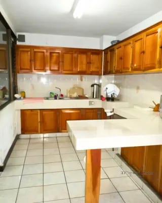Edificio en Venta en Zona 9 de 4 Niveles — Edificio en Venta en Zona 9, Guatemala, Ciudad — miniatura 2 de 8