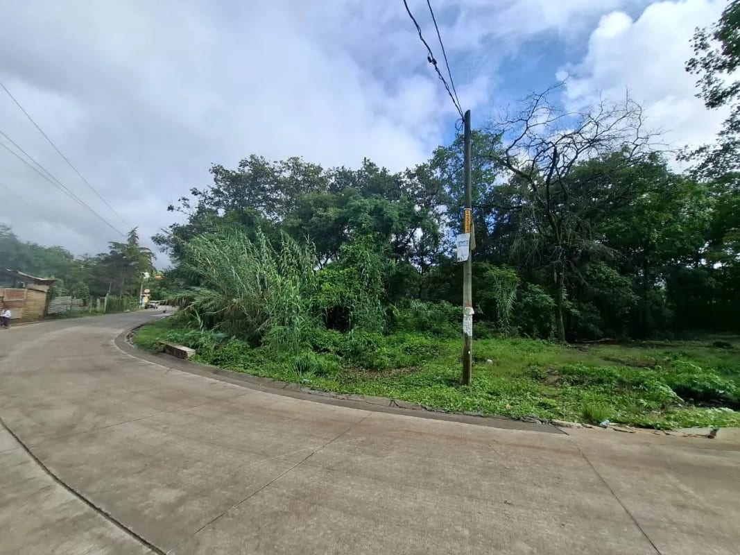 TERRENO en Venta - San Pedro Sacatepequez — Terreno en Venta en San Pedro Sacatepéquez, Sacatepéquez — foto 2 de 7