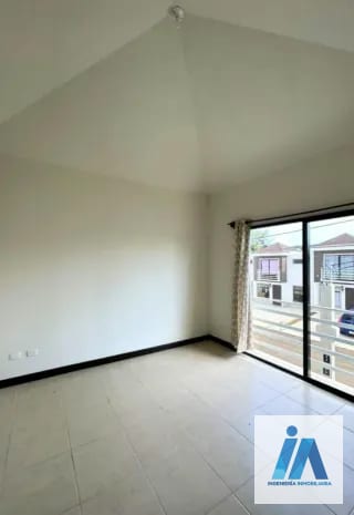 CASA EN VENTA / ALQUILER 📍La Foret de Arrazola, Fraijanes Km 24.5 Carr. a Lo de Diéguez — Casa en Venta en Fraijanes, Carretera a El Salvador, Guatemala, Ciudad — miniatura 8 de 11