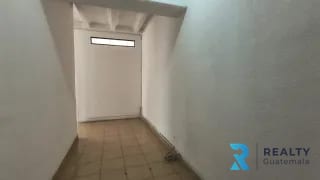 RENTO/VENDO Oficina Zona 10, Plaza Buro — Oficina en Alquiler en Plaza Buró, Zona 10, Guatemala, Ciudad — miniatura 3 de 7