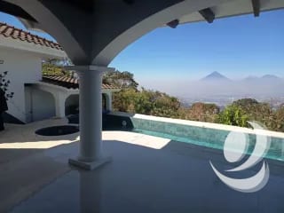 Vendo Espectacular Mansión de Lujo en Altos de Montebello. CAES. — Casa en Venta en Santa Catarina Pinula, Carretera a El Salvador, Guatemala, Ciudad — miniatura 17 de 17