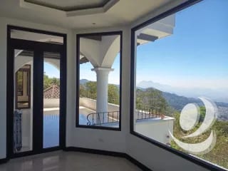 Vendo Espectacular Mansión de Lujo en Altos de Montebello. CAES. — Casa en Venta en Santa Catarina Pinula, Carretera a El Salvador, Guatemala, Ciudad — miniatura 14 de 17