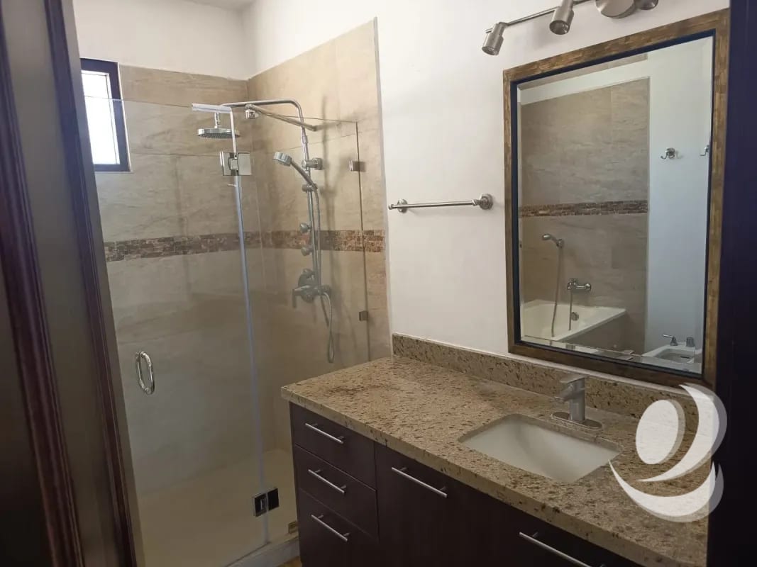 Vendo Espectacular Mansión de Lujo en Altos de Montebello. CAES. — Casa en Venta en Santa Catarina Pinula, Carretera a El Salvador, Guatemala, Ciudad — foto 3 de 17