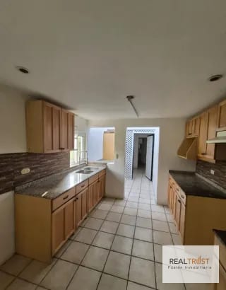En Venta Townhouse KM 15 Carretera al Salvador, Frente a Condado Concepción — Casa en Venta en km 11-15, Carretera a El Salvador, Guatemala, Ciudad — miniatura 15 de 17