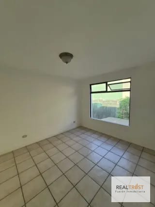 En Venta Townhouse KM 15 Carretera al Salvador, Frente a Condado Concepción — Casa en Venta en km 11-15, Carretera a El Salvador, Guatemala, Ciudad — miniatura 9 de 17