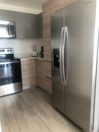 Apartamento amueblado en Renta en zona 10 — Apartamento en Alquiler en Parque 10, Zona 10, Guatemala, Ciudad — miniatura 4 de 11