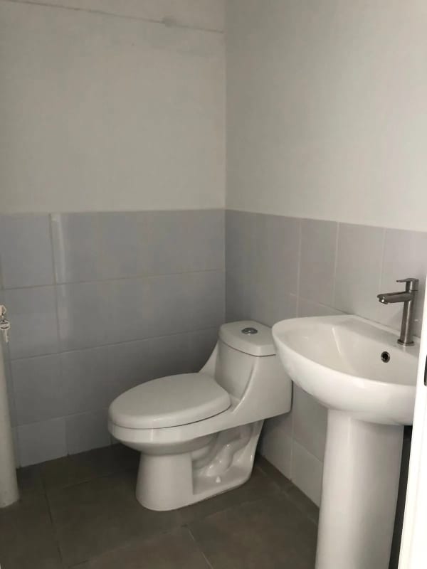 Buscas Espacio para Tu Inventario? Tenemos la Solucion!!!!! — Bodega / Ofibodega en Alquiler en Condado Naranjo, Zona 4 Mixco, Guatemala, Ciudad — foto 3 de 9
