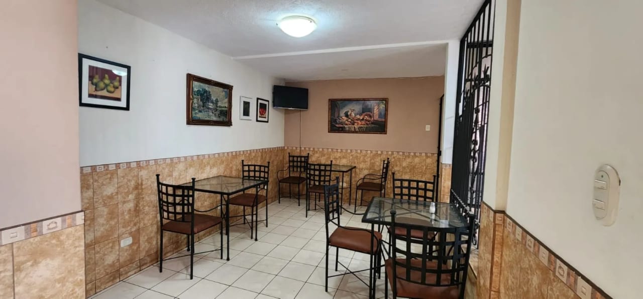 Venta de Casa para uso de Restaurante u Oficinas, Zona 1. — Casa en Venta en Zona 1, Guatemala, Ciudad — foto 3 de 16