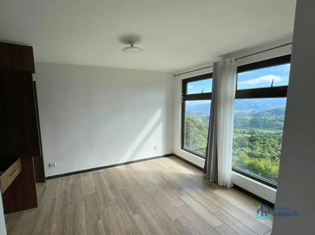 Apartamento en alquiler en Zona 16 — Apartamento en Alquiler en Zona 16, Guatemala, Ciudad — foto 4 de 17
