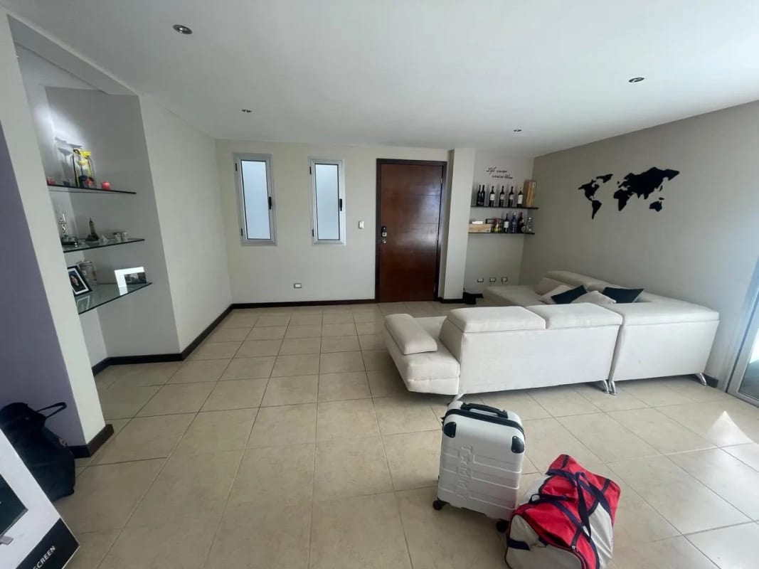 Apartamento en venta CAES — Apartamento en Venta en Carretera a El Salvador, Guatemala, Ciudad — foto 3 de 16