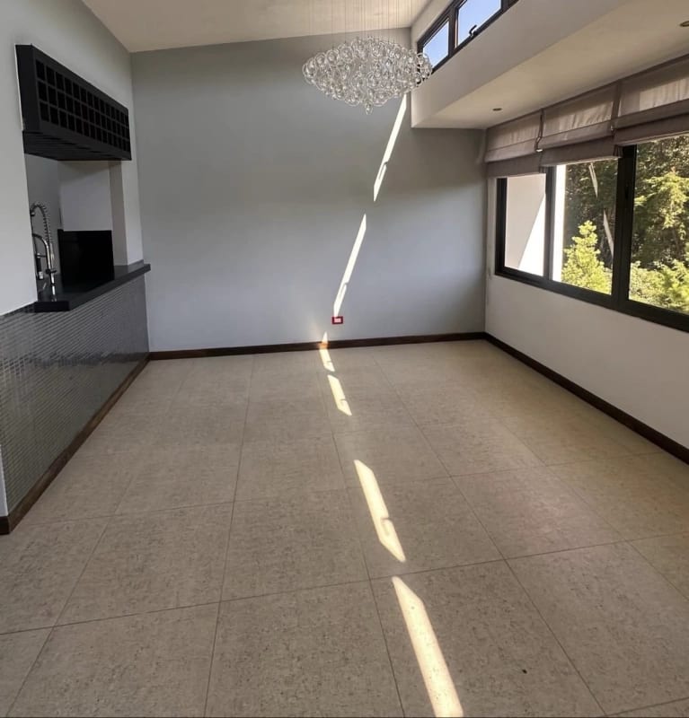 Casa en venta en Santuaria Muxbal — Casa en Venta en Vista Muxbal Plaza, Carretera a El Salvador, Guatemala, Ciudad — foto 1 de 5