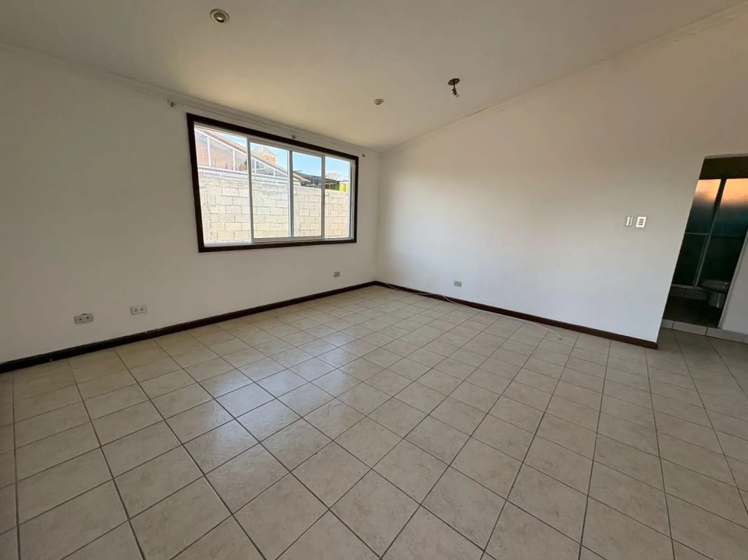 Propiedad en Venta km 19.5 CES atrás de Pricesmart — Casa en Venta en Carretera a El Salvador, Guatemala, Ciudad — foto 5 de 16