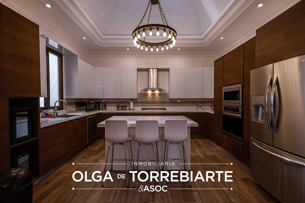 Casa en Condominio El Obispo, Antigua Guatemala — Casa en Venta en Antigua, Sacatepéquez — foto 8 de 17
