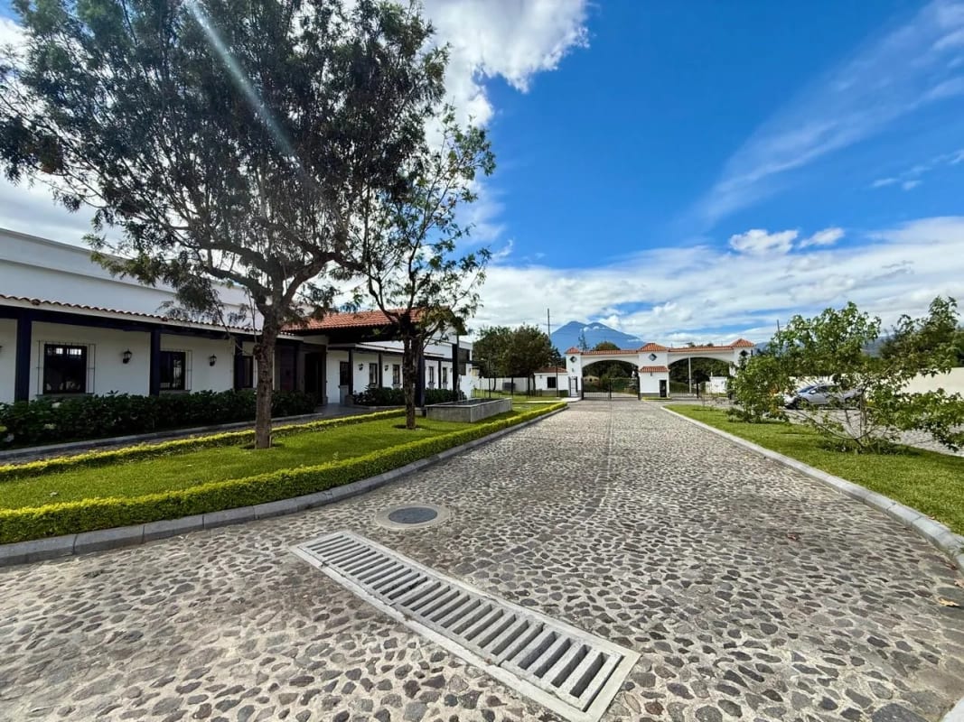 Terreno en Venta en los Apostoles Antigua Guatemala — Terreno en Venta en Antigua, Sacatepéquez — foto 1 de 4