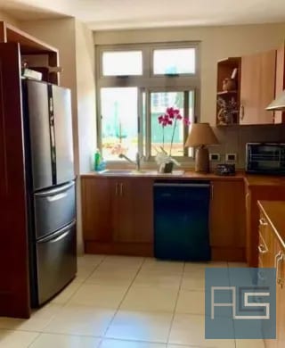 En RENTA - Amplio Apartamento ubicado en sector exclusivo de Oakland Zona 10 — Apartamento en Alquiler en Oakland I, Zona 10, Guatemala, Ciudad — miniatura 16 de 17