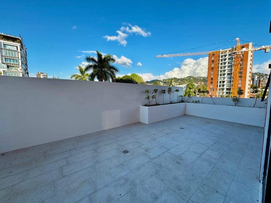 Apartamento con la comodidad de una casa en venta en zona 15 — Apartamento en Venta en Zona 15, Guatemala, Ciudad — foto 14 de 17