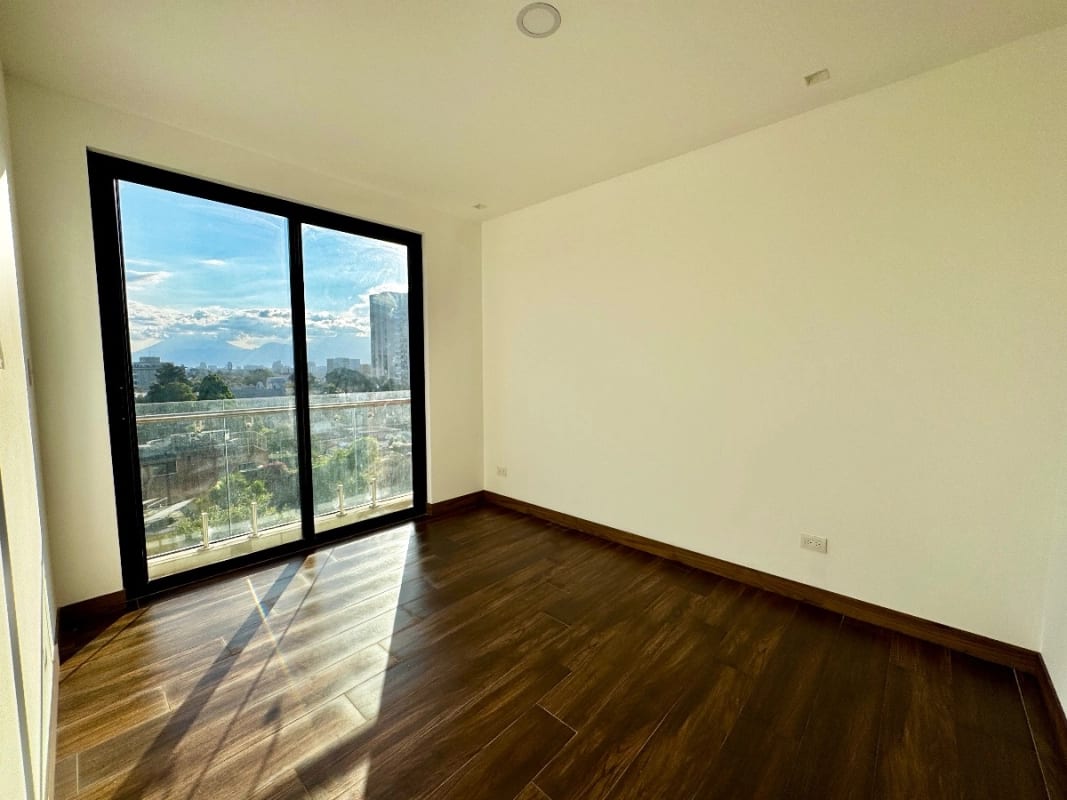 Apartamento con la comodidad de una casa en venta en zona 15 — Apartamento en Venta en Zona 15, Guatemala, Ciudad — foto 12 de 17