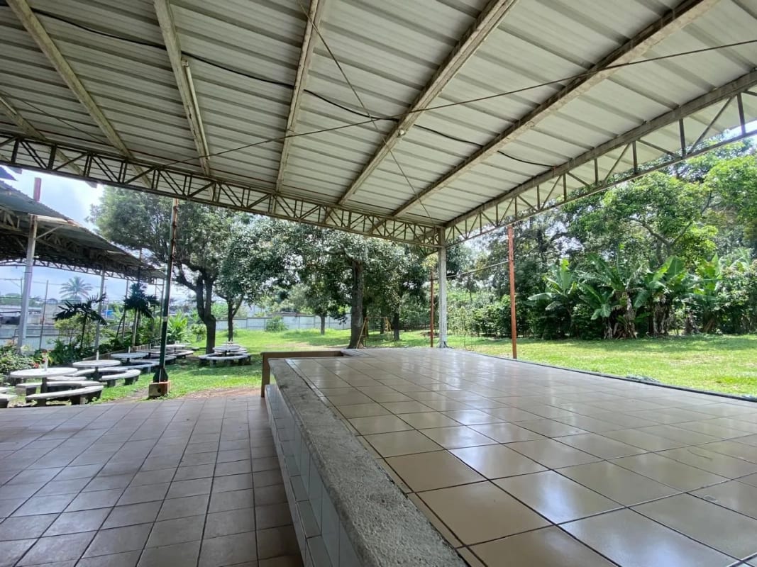 Preciosa Propiedad de Esquina en Alotenango Frente a la RN14 — Terreno en Venta en Alotenango, Sacatepéquez — foto 8 de 14