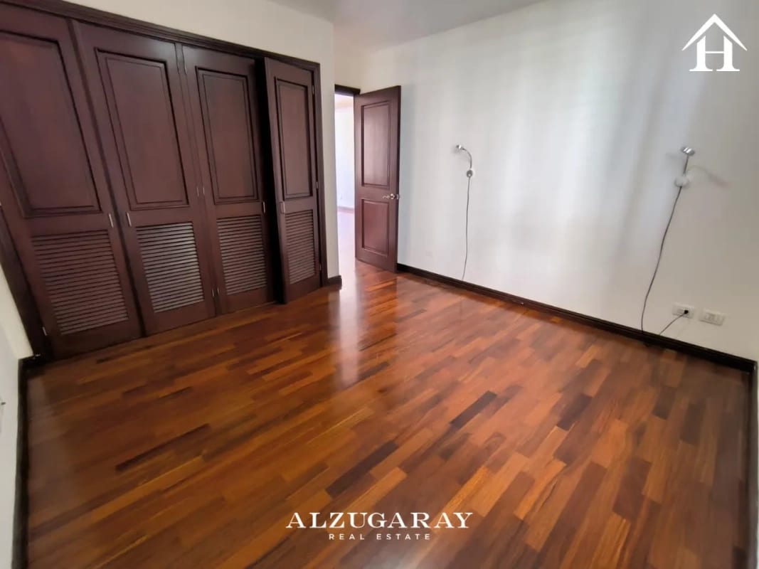 Apartamento en el Corazon de Zona 14 - 2 Hab. / Casa Rialto — Apartamento en Alquiler en Casa Rialto, Zona 14, Guatemala, Ciudad — foto 6 de 11