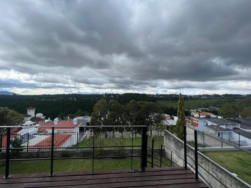 Vendo Linda Casa en la Foresta KM.20.5 Carr a Fraijanes — Casa en Venta en La Foresta, Carretera a El Salvador, Guatemala, Ciudad — foto 1 de 11