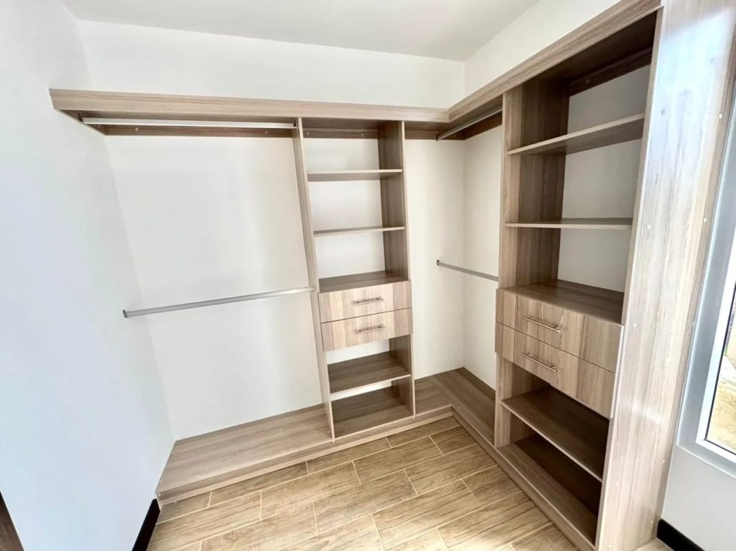 Casa en Venta Bosques de Santa Elena CAES KM.26 — Casa en Venta en Carretera a El Salvador, Guatemala, Ciudad — foto 5 de 17