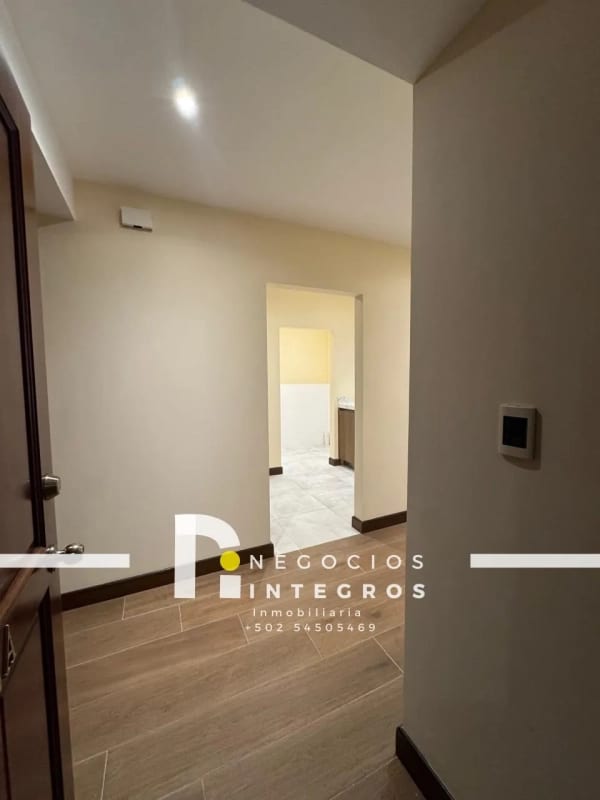 Vendo Apartamento Remodelado, Impuestos Incluidos, Milenia Oakland Z.10 — Apartamento en Venta en Milenia, Zona 10, Guatemala, Ciudad — foto 13 de 16