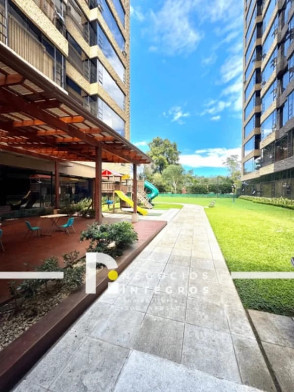Vendo Apartamento en Primer Nivel Zona 10 Milenia (copia) (copia) — Apartamento en Venta en Milenia, Zona 10, Guatemala, Ciudad — foto 1 de 17