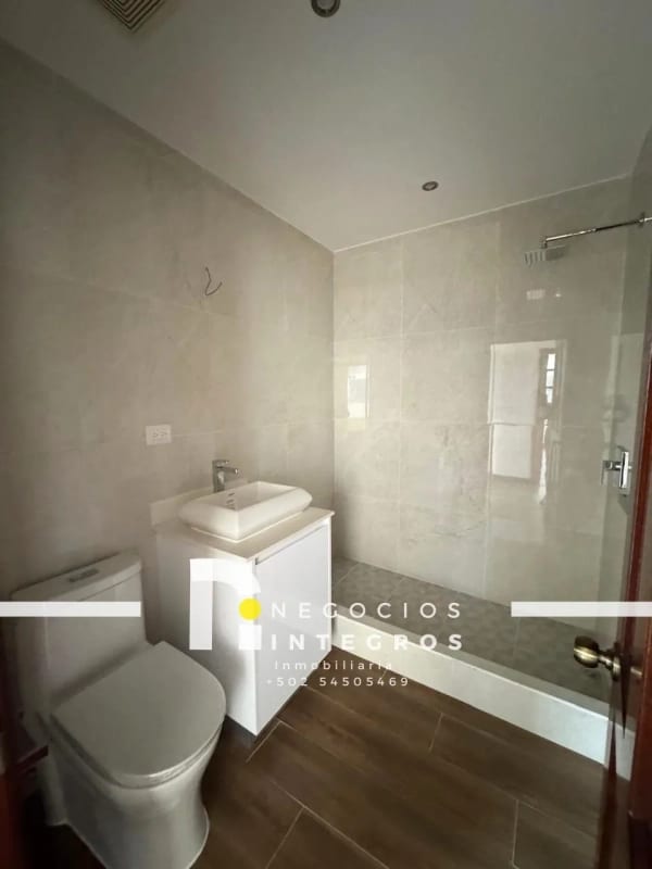 Vendo Apartamento Remodelado, Impuestos Incluidos, Milenia Oakland Z.10 — Apartamento en Venta en Milenia, Zona 10, Guatemala, Ciudad — foto 11 de 17