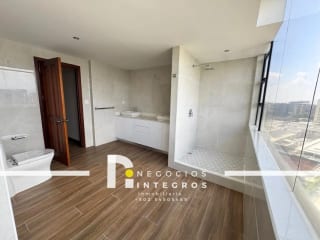 Vendo Apartamento Remodelado, Impuestos Incluidos, Milenia Oakland Z.10 — Apartamento en Venta en Milenia, Zona 10, Guatemala, Ciudad — miniatura 11 de 16