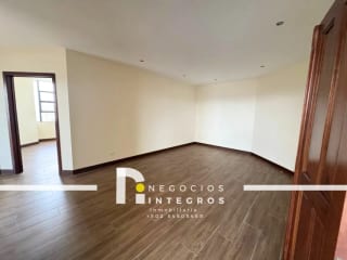 Vendo Apartamento Remodelado, Impuestos Incluidos, Milenia Oakland Z.10 — Apartamento en Venta en Milenia, Zona 10, Guatemala, Ciudad — miniatura 10 de 16