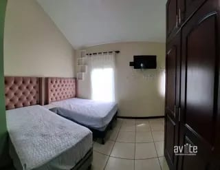 Condado Naranjo, casa totalmente equipada, dentro de Alameda Norte Q13,500 — Casa en Alquiler en Condado Naranjo, Zona 4 Mixco, Guatemala, Ciudad — miniatura 8 de 11