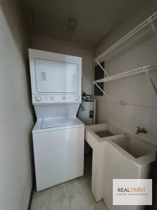 En renta Apartamento Amueblado ó sin muebles, zona 10 — Apartamento en Alquiler en Zona 10, Guatemala, Ciudad — miniatura 6 de 12