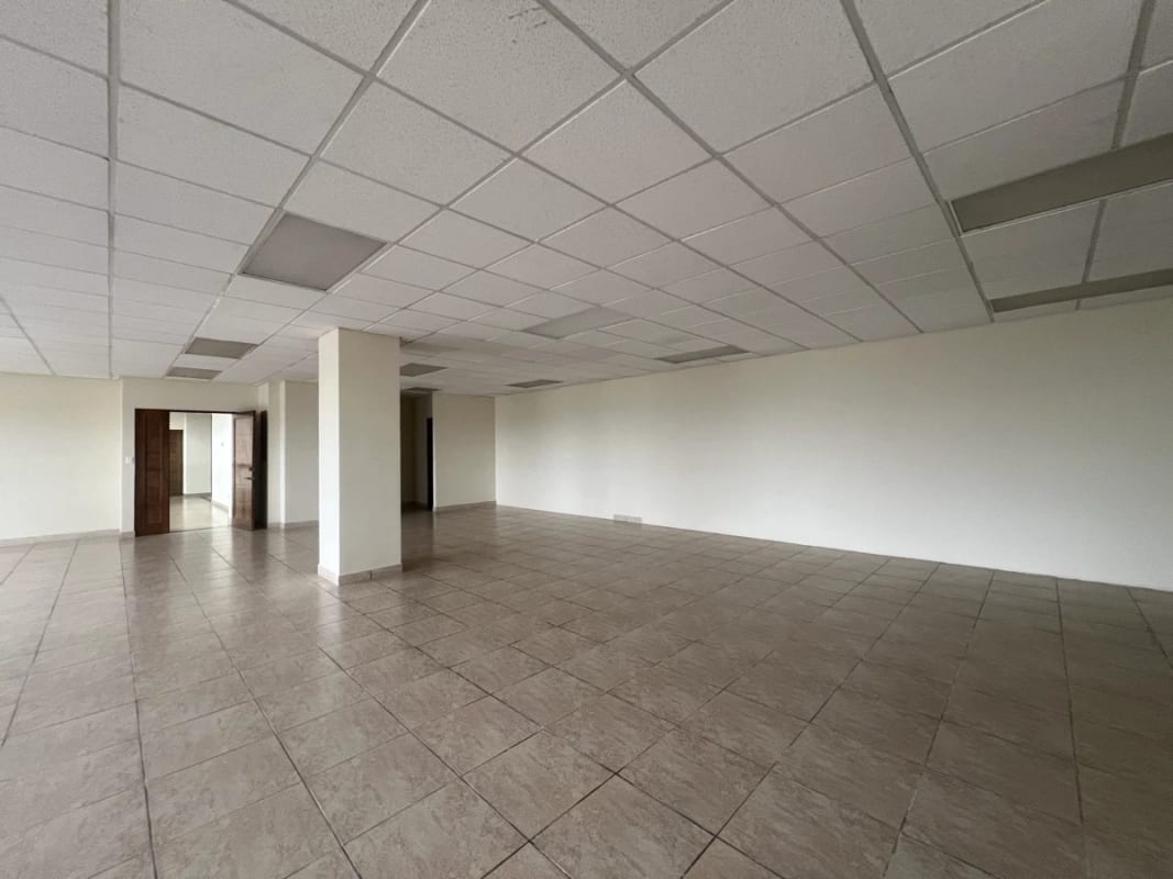 Condesa II / Oficina en Renta en Zona 13 โ Oficina en Alquiler en Zona 13, Guatemala, Ciudad โ foto 1 de 7