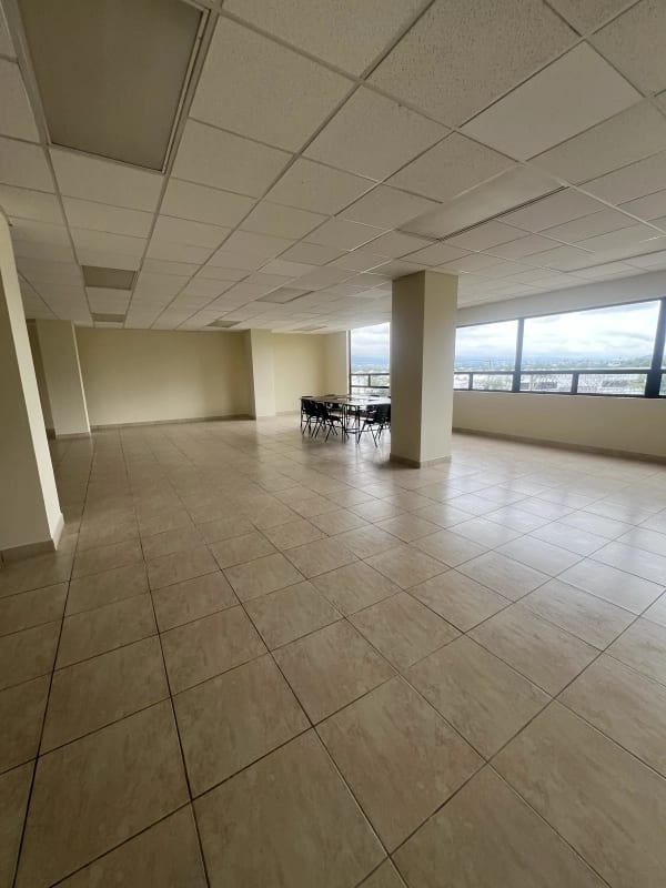 Condesa II / Oficina en Renta en Zona 13 โ Oficina en Alquiler en Zona 13, Guatemala, Ciudad โ foto 5 de 7