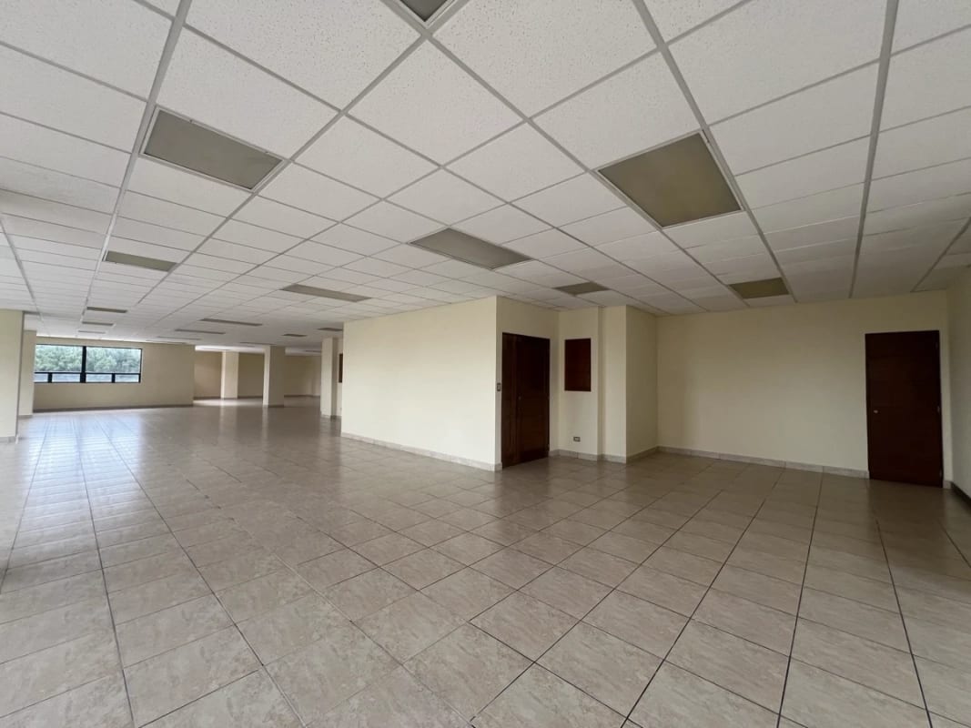 Condesa II / Oficina en Renta en 13 โ Oficina en Alquiler en Zona 13, Guatemala, Ciudad โ foto 3 de 6