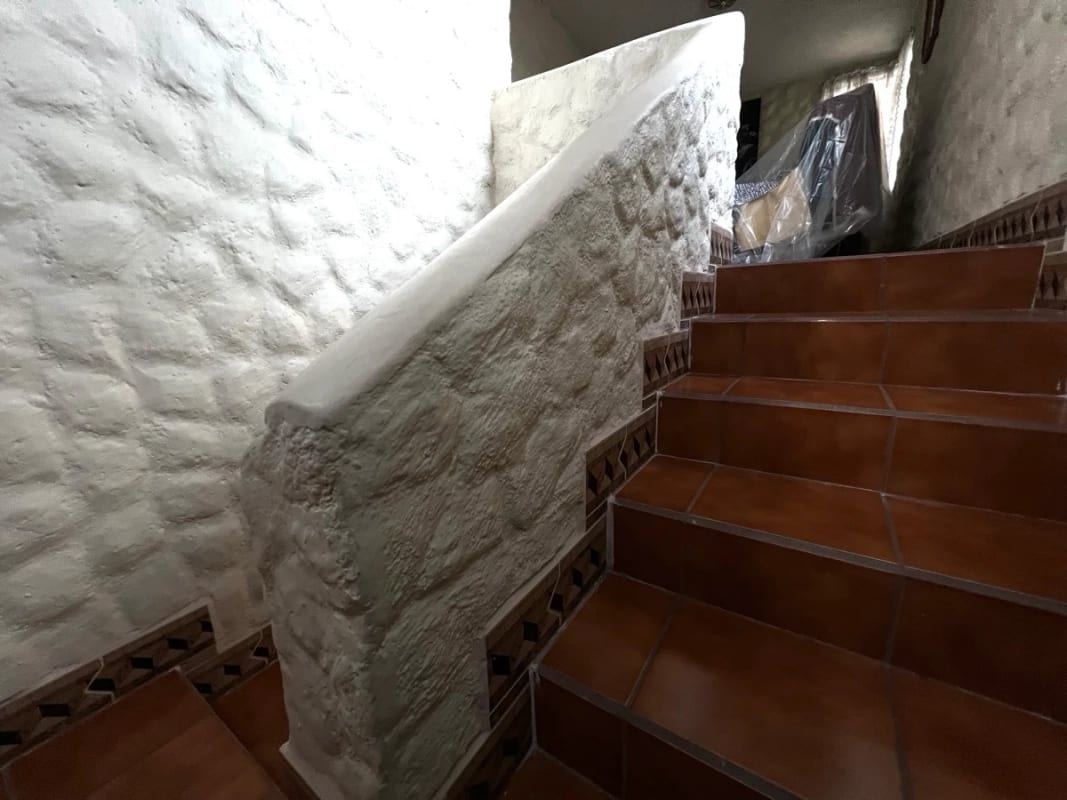 Venta amplia casa estilo Mediterráneo en San Cristóbal, Zona 8 Mixco — Casa en Venta en Zona 8 Mixco, Guatemala, Ciudad — foto 4 de 15