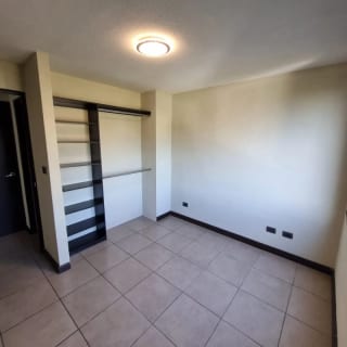 Apartamento en venta, VERTICAL (apartamentos Aurora) zona 13 — Apartamento en Venta en Zona 13, Guatemala, Ciudad — miniatura 5 de 10