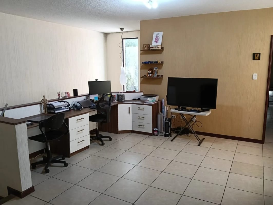 🚨🚨 Casa en Venta – Carretera a el Salvador 🚨 📍 KM. 22.7 CAES – Villas Campestre 2 — Casa en Venta en Villas Campestre II, Carretera a El Salvador, Guatemala, Ciudad — foto 2 de 8