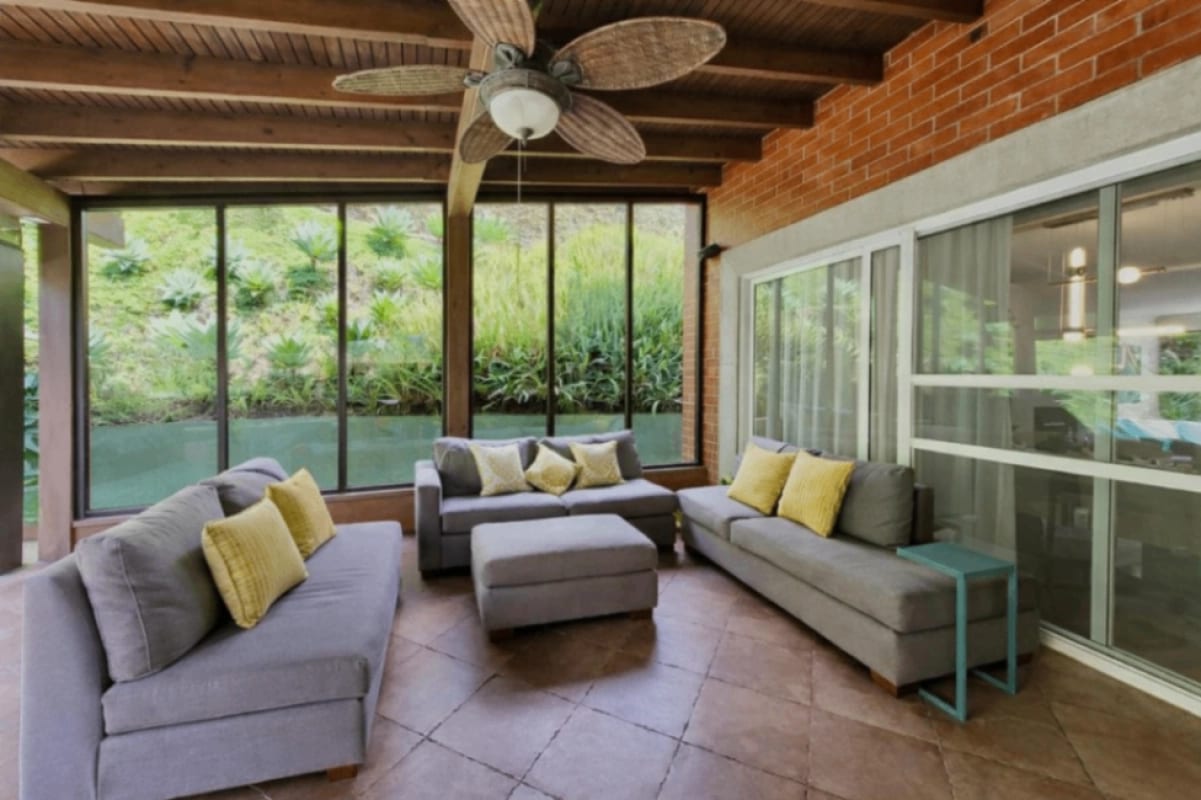 Casa con piscina en venta en Fraijanes — Casa en Venta en Carretera a El Salvador, Guatemala, Ciudad — foto 12 de 14