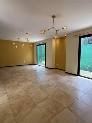Casa en Venta Condominio Santa Fe a un Costado de la Academia Europea San Cristobal — Casa en Venta en Zona 8 Mixco, Guatemala, Ciudad — miniatura 9 de 10