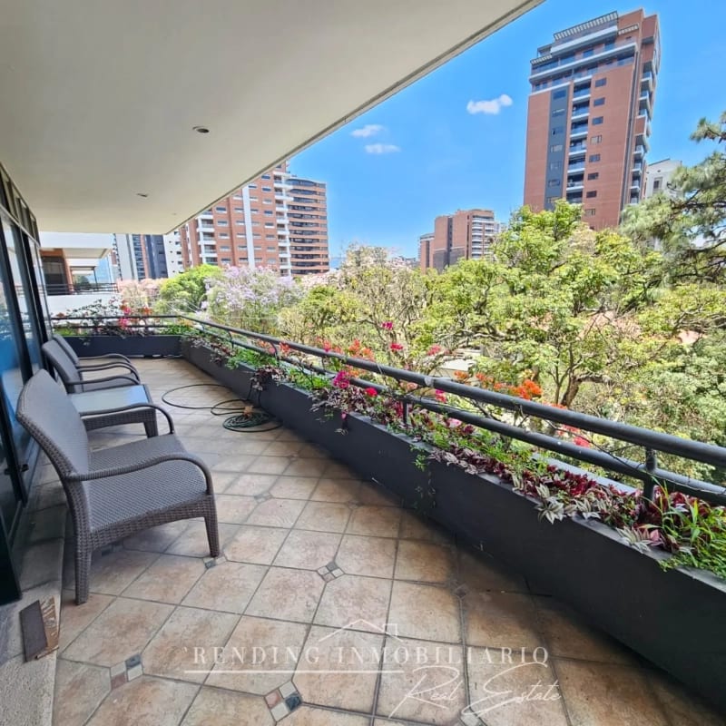 Apartamento amueblado en renta zona 14 edificio L'Excellence de 3 habitaciones + 3 parqueos — Apartamento en Alquiler en L'Excellence, Zona 14, Guatemala, Ciudad — foto 12 de 15