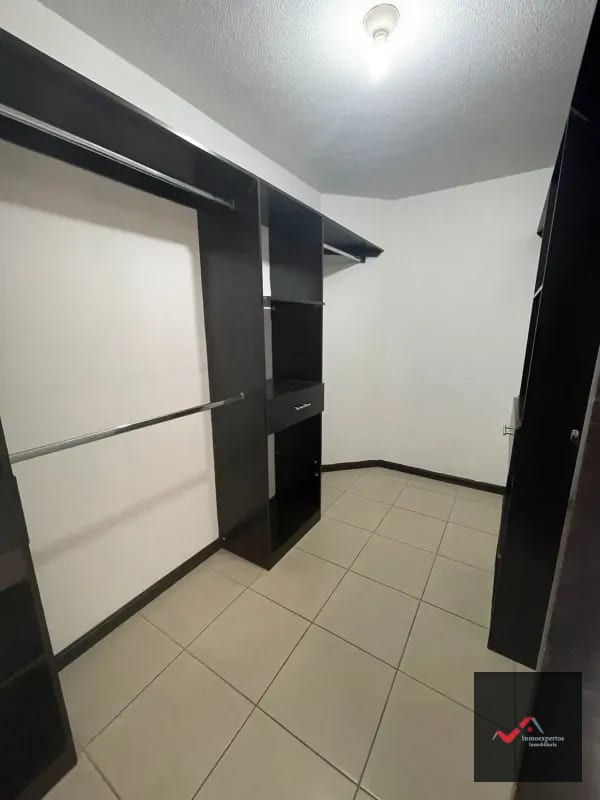 Casa en Venta San Cristobal, Zona 8 de Mixco — Casa en Venta en Zona 8 Mixco, Guatemala, Ciudad — foto 9 de 17