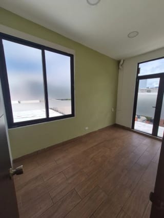 Local Comercial zona 13 — Local en Alquiler en Zona 13, Guatemala, Ciudad — miniatura 4 de 8