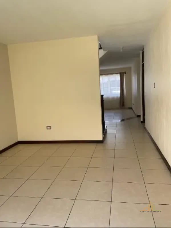 Casa | Venta | KM 16-20 CAES | Entrada Calle de Olmeca | Casa en Venta Residenciales Santa Mónica - Ganga — Casa en Venta en km 16-20, Carretera a El Salvador, Guatemala, Ciudad — foto 8 de 9