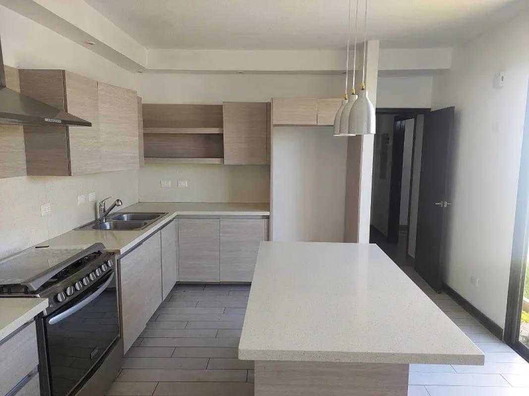 Venta de Casa en Santuaria Muxbal — Casa en Venta en Santuaria Muxbal, Muxbal, Guatemala, Ciudad — foto 15 de 17