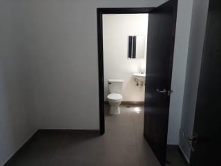Venta de Casa en Santuaria Muxbal — Casa en Venta en Santuaria Muxbal, Muxbal, Guatemala, Ciudad — miniatura 5 de 17