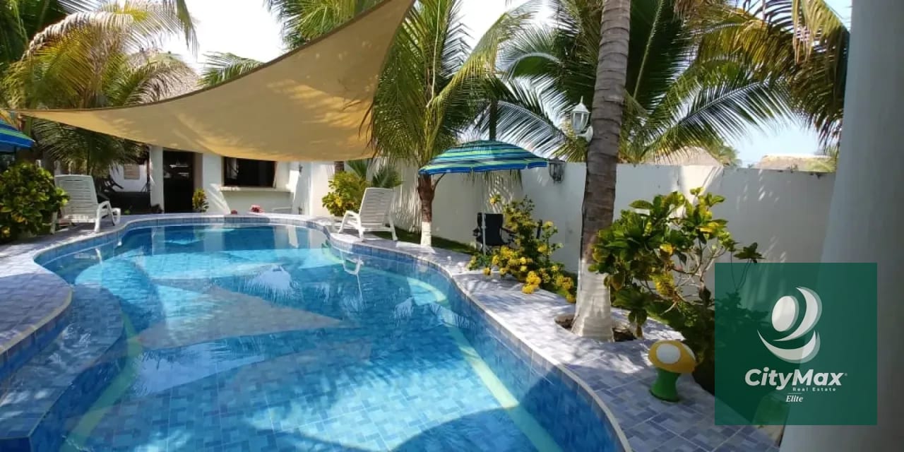 Casa en Venta - Playa Hawaii — Casa vacacional en Venta en Monterrico, Santa Rosa — foto 1 de 11