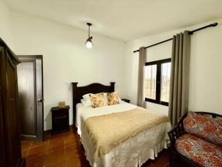 casa en venta en San Pedro las Huertas Antigua ideal para inversión — Casa en Venta en Antigua, Sacatepéquez — miniatura 4 de 13
