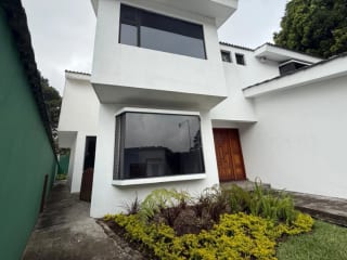 Preciosa casa en venta en Condominio la Encantada, km 12 Carretera El Salvador. — Casa en Venta en Carretera a El Salvador, Guatemala, Ciudad — miniatura 6 de 13